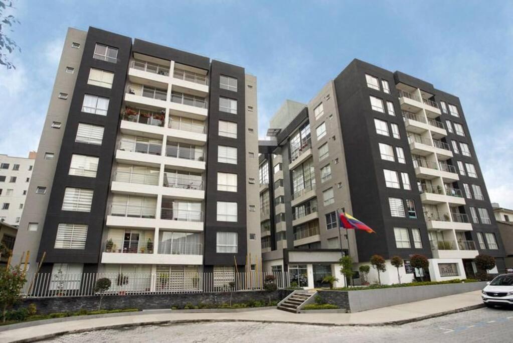 Coliving Ecuador Apartamentos Sector Swiss Hotel Quito Bagian luar foto